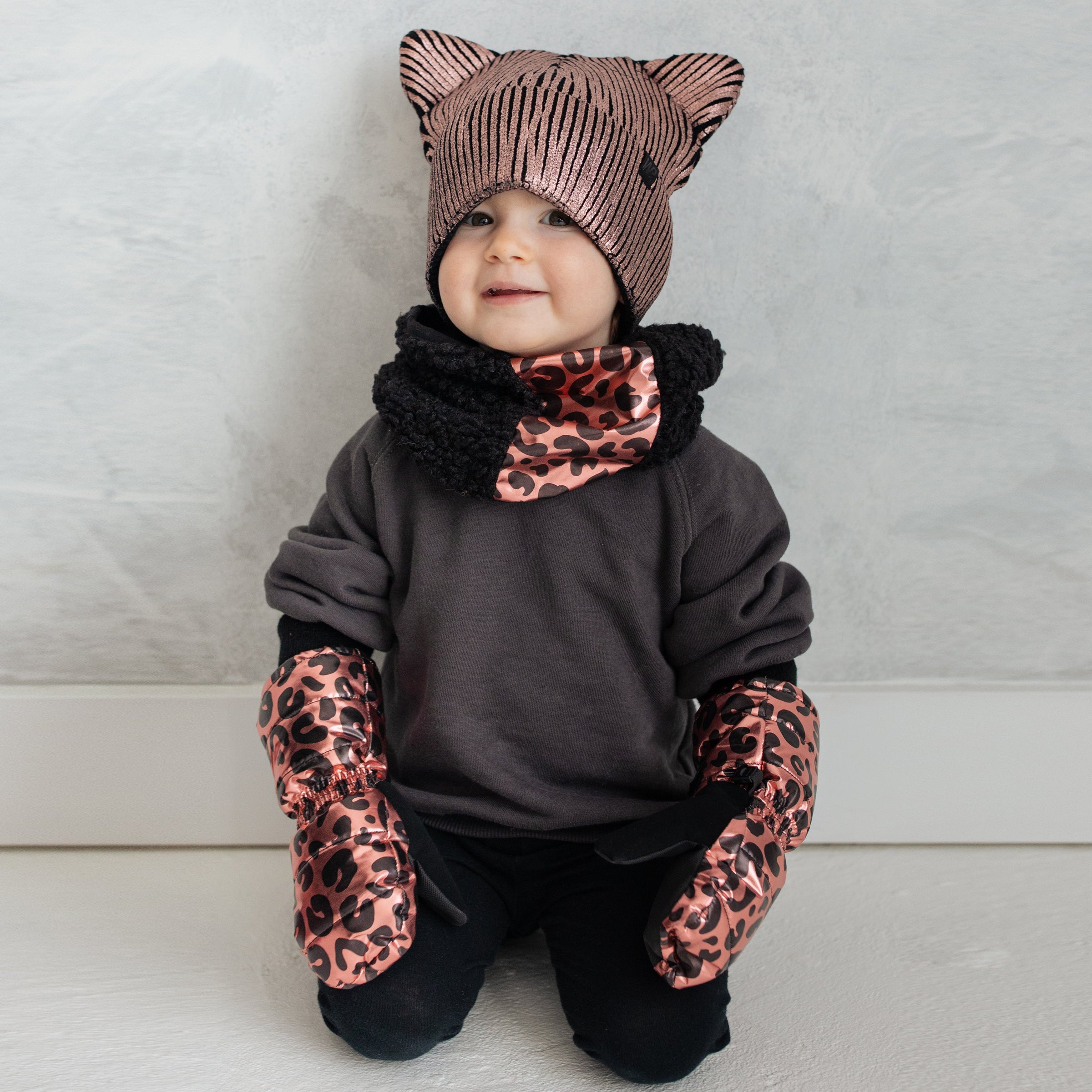 Girl's Black Sherpa Neck Warmer
