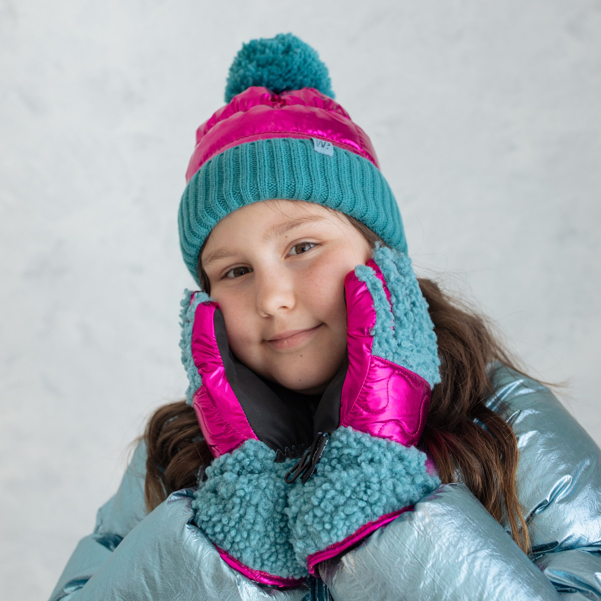 Girl's Pagoda Blue Sherpa Gloves