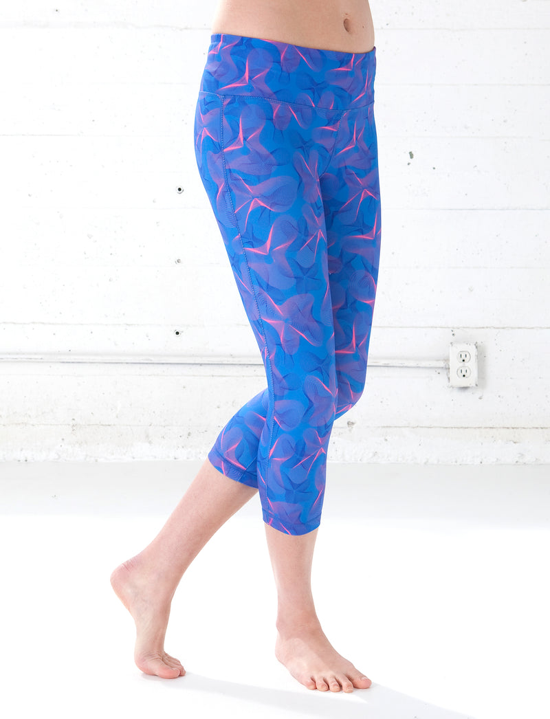 LADIES  GEO WAVE CAPRI LEGGING