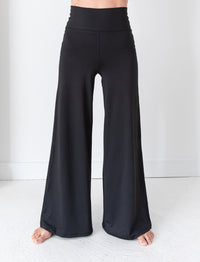 LADIES LUXE TRAVEL PANT